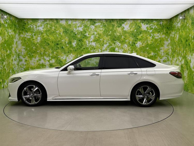 クラウンハイブリッド 2.5 RS