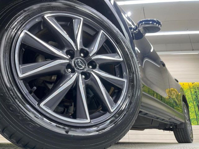 �y���������C���`�A���~�z�C�[���z�O�ςɃ}�b�`���������A���~�z�C�[���𑕒����Ă���܂��B�e��ЊO�A���~�z�C�[����A�X�^�b�h���X�^�C�����戵�����Ă���܂��B���񂲑��k����������