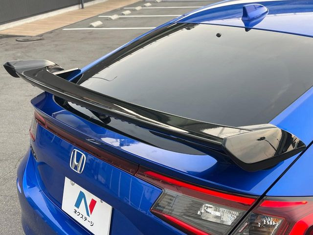 �yOP�e�[���Q�[�g�X�|�C���[�z�X�|�[�c�J�[�炵�����O�b�ƈ�������^�����X�|�C���[�𑕒��􍂑����s���̃X�^�r���e�B(���s���萫)����ɖ𗧂��܂��B