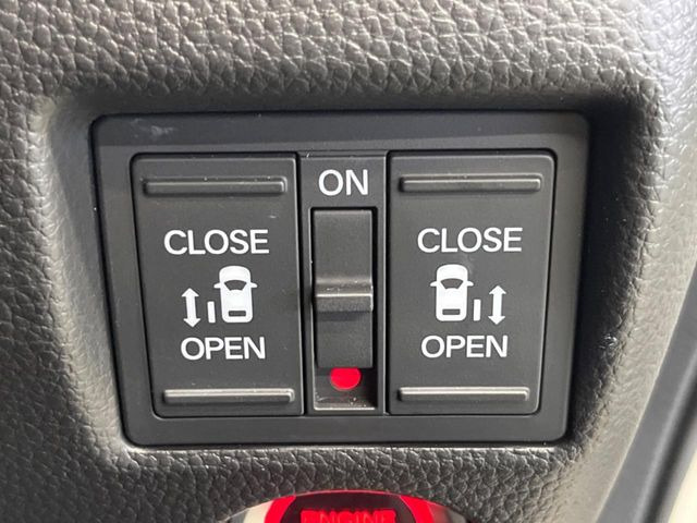 �y�����p���[�X���C�h�h�A�z�X�}�[�g�L�[��^�]�Ȃ̃X�C�b�`�Ō�ȗ����X���C�h�h�A�̊J���\���d��������͂����ăh�A���J����K�v�������A�����Ȃ��q�l�ł��ȒP�ɊJ���߂ł����K�ł���