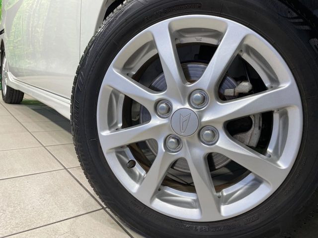 �y14�C���`�A���~�z�C�[���z�O�ςɃ}�b�`�����A���~�z�C�[���𑕒����Ă���܂��B�e��A���~�z�C�[����A�X�^�b�h���X�^�C�����戵�����Ă���܂��B���񂲑��k����������