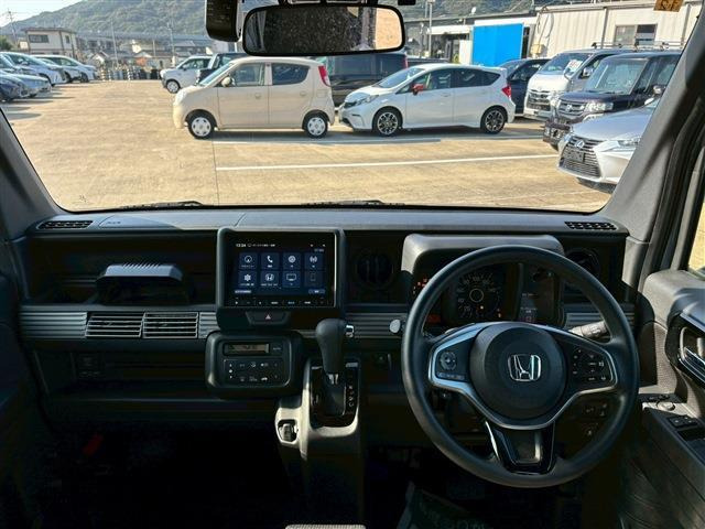 N-VAN+スタイル ファン 4WD