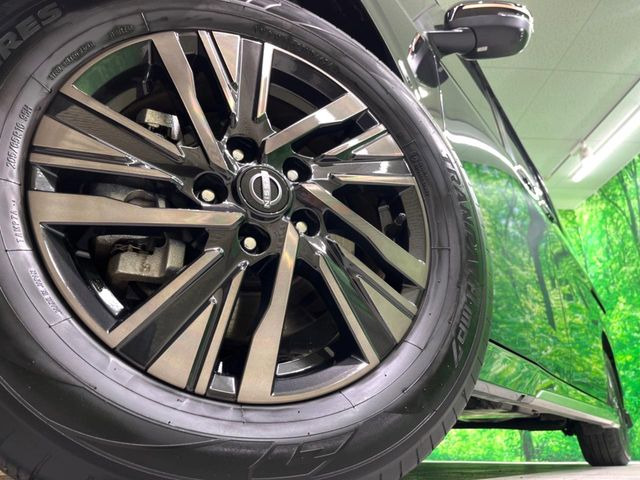 �y����16�C���`�A���~�z�C�[���z�O�ςɃ}�b�`���������A���~�z�C�[���𑕒����Ă���܂��B�e��ЊO�A���~�z�C�[����A�X�^�b�h���X�^�C�����戵�����Ă���܂��B���񂲑��k����������