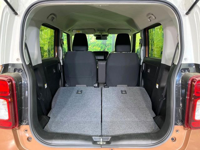 ���i�̂���������ʋ΁A���}���ɏ\���ȉ׎��X�y�[�X���m�ۂ��Ă���܂��B�Z�J���h�V�[�g��|���ƁA�傫�ȉו��̐ύڂ��\�ł���