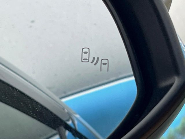 �y�f�W�^���C���i�[�~���[�z��Ȃ̑傫�ȉו��⓯��҂Ō�����m�F���Â炢���ł����S!�J�������B�e�����ԗ�����̉f�������[���~���[���ɕ\���B�N���A�Ȏ��E�ŏ󋵂̊m�F���\�ł�!