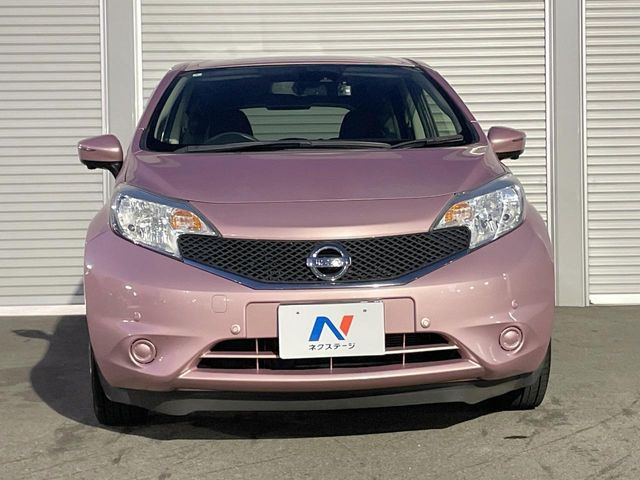 弊社では、全車『修復歴なし』のお車のみ取り扱っております。専任バイヤーによる厳選した仕入れの後、入庫後の車両チェックを行い、ネクステージが認定した高品質な中古車をご提供しております。