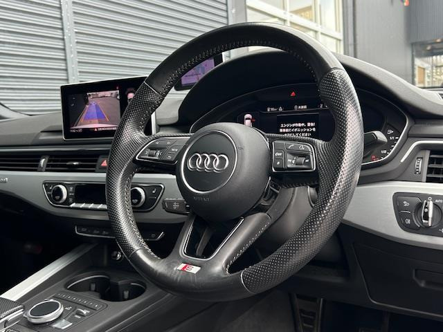 A5スポーツバック2.0 TFSI クワトロ スポーツ 4WD