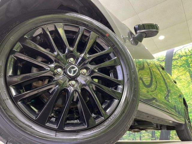 �y����16�C���`�A���~�z�C�[���z�O�ςɃ}�b�`���������A���~�z�C�[���𑕒����Ă���܂��B�e��ЊO�A���~�z�C�[����A�X�^�b�h���X�^�C�����戵�����Ă���܂��B���񂲑��k����������