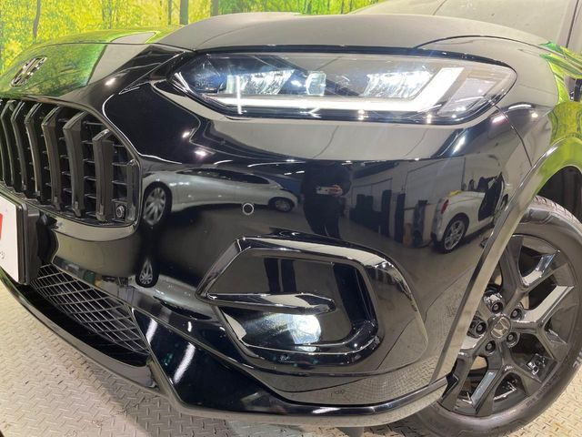 �y�V�[�P���V�����^�[�������v�t��LED�w�b�h���C�g�z�l�C�́w�����E�B���J�[�x�t����LED�w�b�h���C�g�𑕔��􍂋����͂������A�_�����͑��݊������Ղ�ő��Ԃ�����F������₷�����S�ł��B