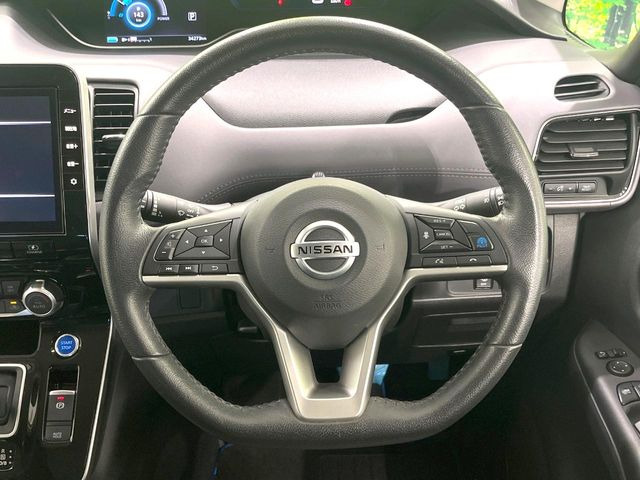 �y�����v�����X�e�A�����O�z�㎿�Ȋv���g�p���邱�ƂŁA��ɂ����������݂ƂĂ��^�]���₷���n���h���ł���