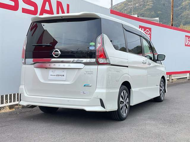 セレナ2.0 ハイウェイスター プロパイロット エディション