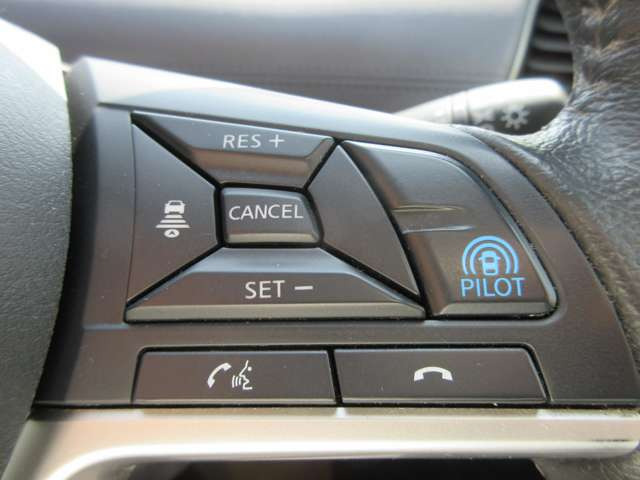 セレナ1.2 e-POWER ハイウェイスターV