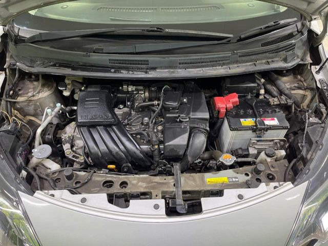 親切・丁寧な専門メカニックスタッフが応対!・車検・点検整備・事故等の修理などアフターサービスも安心。お車のカスタマイズもネクステージのサービススタッフまでご相談ください!