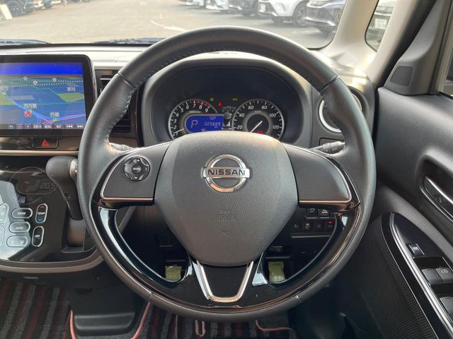 �y�����v�����X�e�A�����O�z�㎿�Ȋv���g�p���邱�ƂŁA��ɂ����������݂ƂĂ��^�]���₷���n���h���ł���