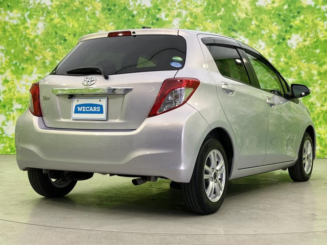 ヴィッツ1.3 F スマイルエディション