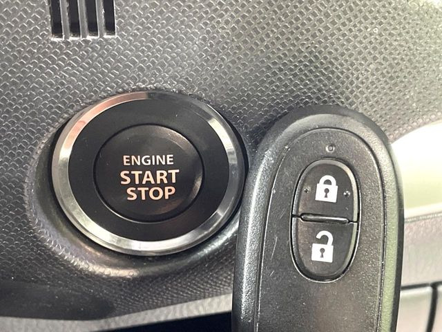 �y�L�[���X�X�^�[�g�V�X�e���z�J�o����|�P�b�g�ɓ��ꂽ�܂܂ł��h�A�̎{���E�������\�ȃX�}�[�g�L�[�𑕔��B�G���W���̃I���E�I�t�����J�M�����o���K�v����������Ƃ��Ă��֗��ł���