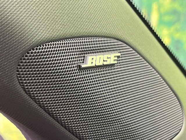 �yBOSE�T�E���h�V�X�e���z���[�J�[�I�v�V�����̍��i�ʃT�E���h�V�X�e���𓋍ځB��p�̃`���[�j���O���{���ꂽ�召�l�X�ȃX�s�[�J�[����ǎ��ȃT�E���h���t�ł��A�Տꊴ���ӂ�鉹����Ԃ����o���܂��B