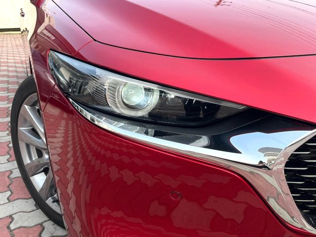 �yLED�w�b�h���C�g�z���V����ԑ��s�����ǍD�Ȏ��E���m�ۂ����S���ĉ^�]�ł��鍂�P�xLED�w�b�h���C�g�𑕔�!�_�����x�������A����d�͂��}�����Ă��܂��B