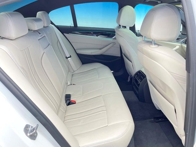 ���㕔���Ȃ��C�ɂȂ�悤�ȃL�Y�E�����ւ��蓙�A�傫�ȃ_���[�W�͂Ȃ��A�ǍD�ȏ�Ԃł��B