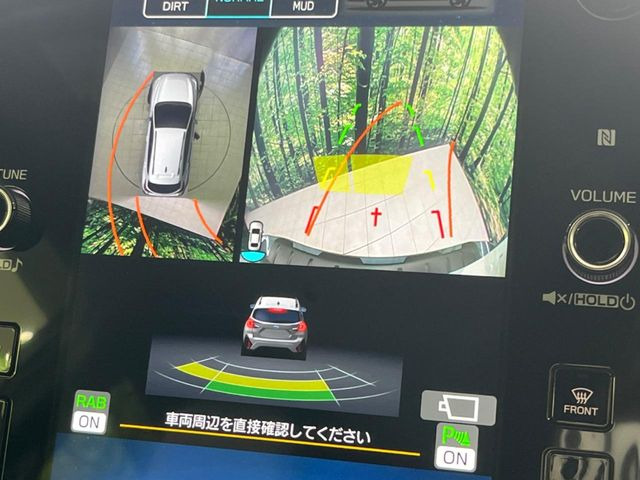 �y�}���`�e���C�����j�^�[�z�Ԃ̃t�����g��T�C�h�̃J�����摜�𓯎��Ƀ��j�^�[�\�����邱�ƂŁA���H�⋷�����𑖍s���ł����͂̏󋵊m�F���ł����S!�{�iSUV�ɂ��ꂵ�������ł���