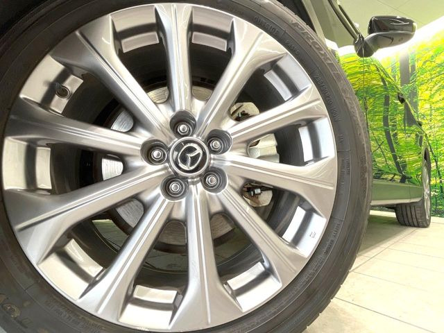 �y����20�C���`�A���~�z�C�[���z�O�ςɃ}�b�`���������A���~�z�C�[���𑕒����Ă���܂��B�e��ЊO�A���~�z�C�[����A�X�^�b�h���X�^�C�����戵�����Ă���܂��B���񂲑��k����������