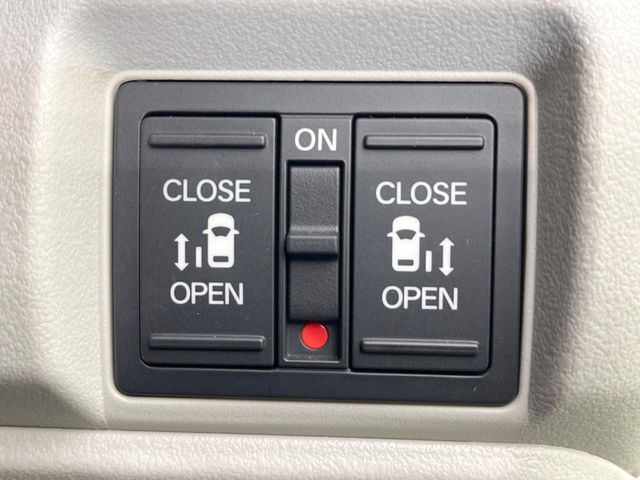 �y�����p���[�X���C�h�h�A�z�X�}�[�g�L�[��^�]�Ȃ̃X�C�b�`�Ō�ȗ����X���C�h�h�A�̊J���\���d��������͂����ăh�A���J����K�v�������A�����Ȃ��q�l�ł��ȒP�ɊJ���߂ł����K�ł���