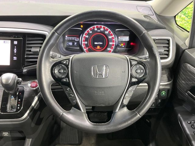 �y�����v�����X�e�A�����O�z�㎿�Ȋv���g�p���邱�ƂŁA��ɂ����������݂ƂĂ��^�]���₷���n���h���ł���