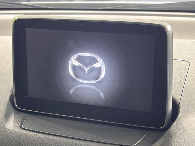 �y�����i�r�z�l�C�̏����i�r�𑕔����Ă���܂��B�i�r�̎g���₷���͂������A�I�[�f�B�I�@�\���[��!�L�����v�◷�s�͂������A�ʋ΂┃�����ȂǕ��i�̃h���C�u���y�����Ȃ�͂���