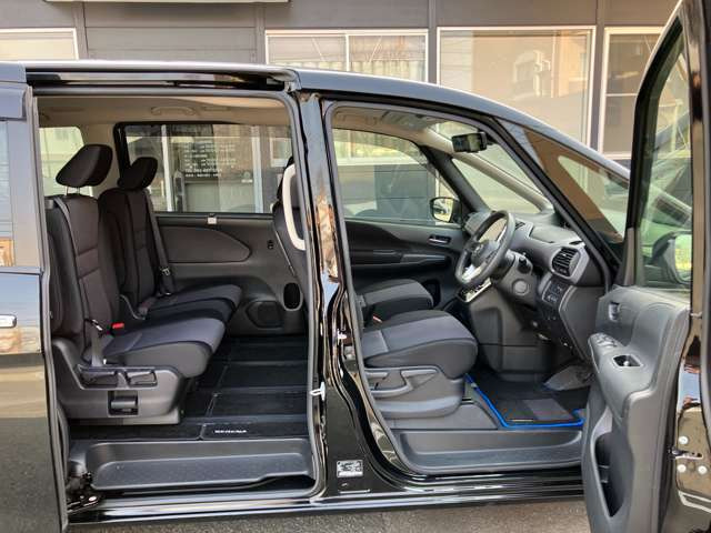 セレナ1.2 e-POWER XV