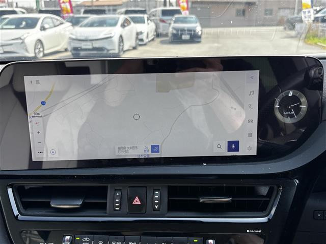 ES300h Fスポーツ