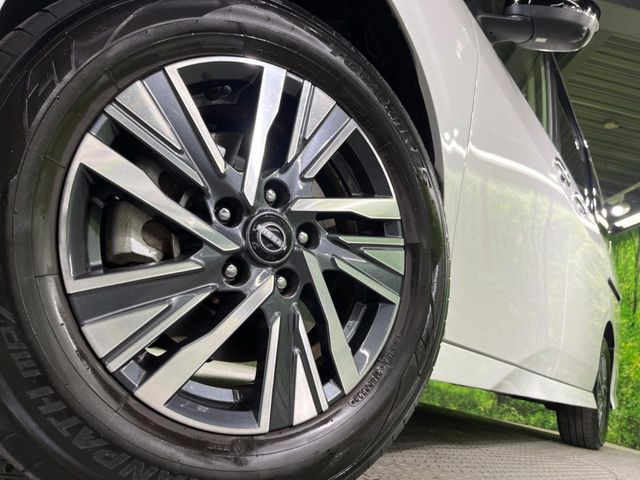 �y����16�C���`�A���~�z�C�[���z�O�ςɃ}�b�`���������A���~�z�C�[���𑕒����Ă���܂��B�e��ЊO�A���~�z�C�[����A�X�^�b�h���X�^�C�����戵�����Ă���܂��B���񂲑��k����������