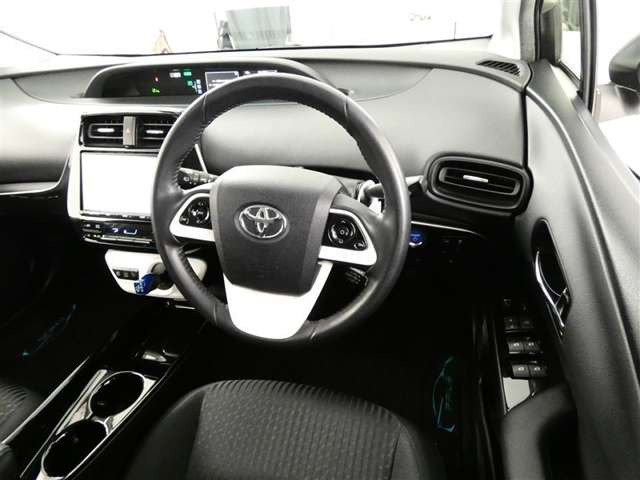 プリウス1.8 S セーフティ プラス