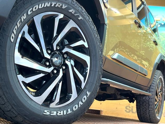 �y�����I�v�V�������f���X�^�C���`�A���~�z�C�[���z�����I�v�V�����z�C�[���𑕒��B���s���\�̌���ɉ����A�O�ς����X�^�C���b�V���ɂȂ��Ă��܂��B