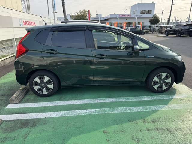 フィット1.5 ハイブリッド Fパッケージ コンフォートエディション