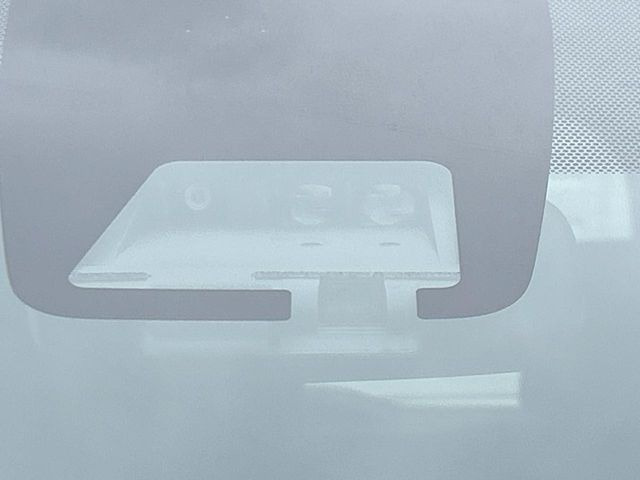 �y�g���^�Z�[�t�e�B�Z���X�z���s���ɑO���̎ԗ�����F�����A�Փ˂������Ȏ��͌x��ƃu���[�L�ŏՓˉ���Ɣ�Q�y�����A�V�X�g�B�����S�Ƀh���C�u�����y���݂��������܂��B