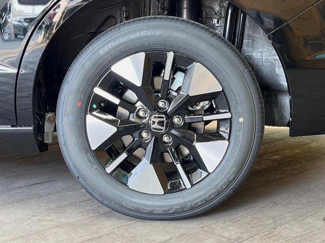 �y����16�C���`�A���~�z�C�[���z�O�ςɃ}�b�`���������A���~�z�C�[���𑕒����Ă���܂��B�e��ЊO�A���~�z�C�[����A�X�^�b�h���X�^�C�����戵�����Ă���܂��B���񂲑��k����������