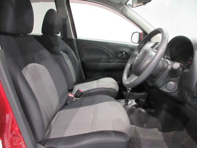 マーチ1.2 X FOUR Vセレクション 4WD