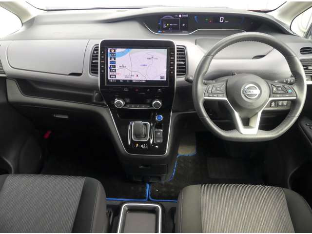 セレナ1.2 e-POWER ハイウェイスターV