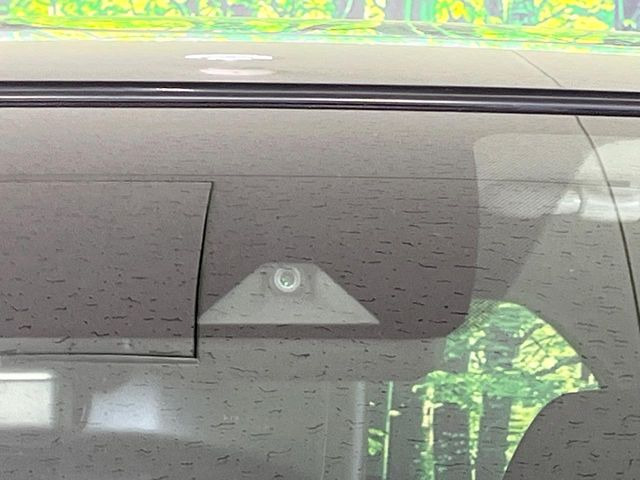 �y�C���e���W�F���g�G�}�[�W�F���V�[�u���[�L�z�t�����g�J�����őO���̎ԗ�����s�҂����m�B�Փ˂������Ȏ��͏Փ˔�Q�y���u���[�L���쓮�A�Փˉ�����T�|�[�g�B�����S�Ƀh���C�u�����y���݂��������܂��B