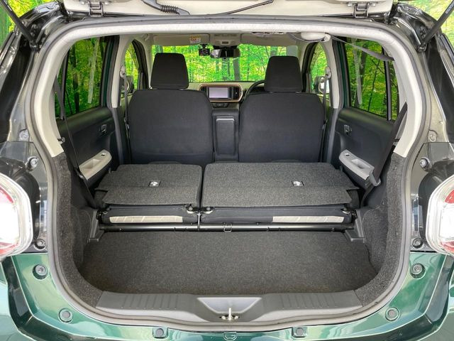 ���i�̂���������ʋ΁A���}���ɏ\���ȉ׎��X�y�[�X���m�ۂ��Ă���܂��B�Z�J���h�V�[�g��|���ƁA�傫�ȉו��̐ύڂ��\�ł���