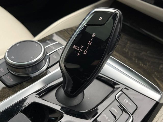 ��MT���[�h�t��AT:�ʏ�͎����ł����Ȃ���ϑ�(�M�A�`�F���W)���h���C�o�[�̑���ɂ���ĈӐ}�I�ɕς�����V�X�e���ł��B����w���i�̃h���C�u�����y���݂��������܂�!