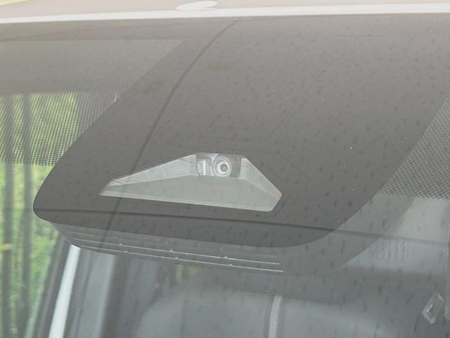 �y�v���N���b�V���Z�[�t�e�B�z�O���̎ԗ��������m���A�Փ˂������Ȏ��͌x��Œ��ӂ𑣂��A�u���[�L�𓥂ޗ͂��T�|�[�g�B�u���[�L�𓥂߂Ȃ������ꍇ�͏Փ˔�Q�y���u���[�L���쓮�A�Փˉ�����T�|�[�g���܂��B