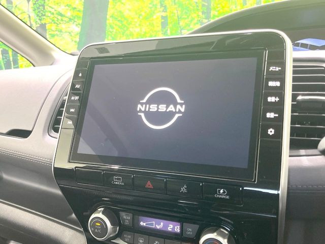 �y�����i�r�z�l�C�̏����i�r�𑕔����Ă���܂��B�i�r�̎g���₷���͂������A�I�[�f�B�I�@�\���[��!�L�����v�◷�s�͂������A�ʋ΂┃�����ȂǕ��i�̃h���C�u���y�����Ȃ�͂���