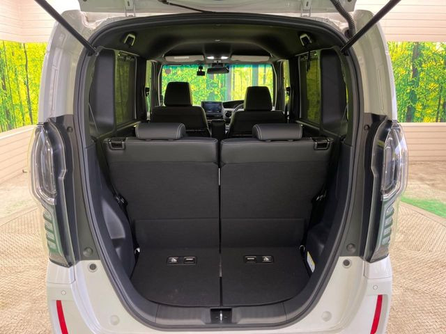 ���i�̂���������ʋ΁A���}���ɏ\���ȉ׎��X�y�[�X���m�ۂ��Ă���܂��B�Z�J���h�V�[�g��|���ƁA�傫�ȉו��̐ύڂ��\�ł���