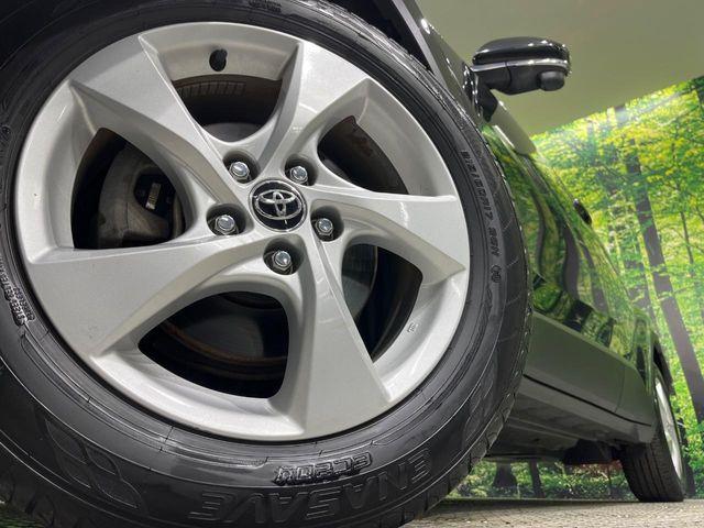 【純正17インチアルミホイール】外観にマッチした純正アルミホイールを装着しております。各種社外アルミホイールや、スタッドレスタイヤも取扱いしております。是非ご相談ください♪