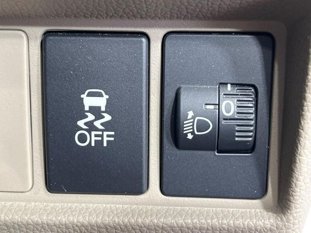 �y������h�~���u�z�ԗ��̉���������m����ƁA�����I�Ɏԗ��̐i�s������ۂ悤�Ɏԗ��𐧌䂵�܂��B�J�̓��ȂǊ���₷���H�ʏ󋵂ł����S�ȉ^�]���\�ł��B