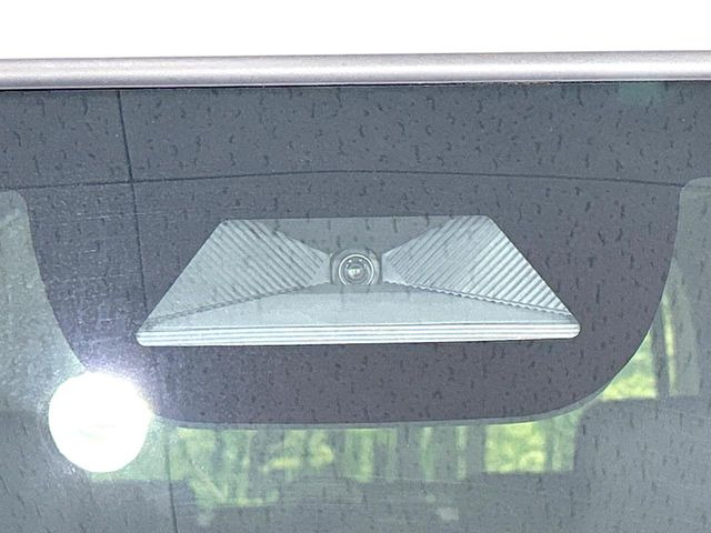 �y�z���_�Z���V���O�z���s���ɑO���̎ԗ�����F�����A�Փ˂������Ȏ��͌x��ƃu���[�L�ŏՓˉ���Ɣ�Q�y�����A�V�X�g�B�����S�Ƀh���C�u�����y���݂��������܂��B