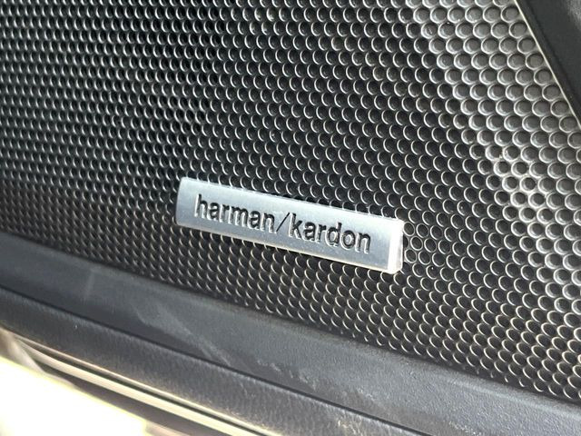 �y�n�[�}���J�[�h���T�E���h�V�X�e���z���x�ȃ`���[�j���O�\�͂����ڂ���Ă���A�������ȉ��y�����y���݂��������܂���