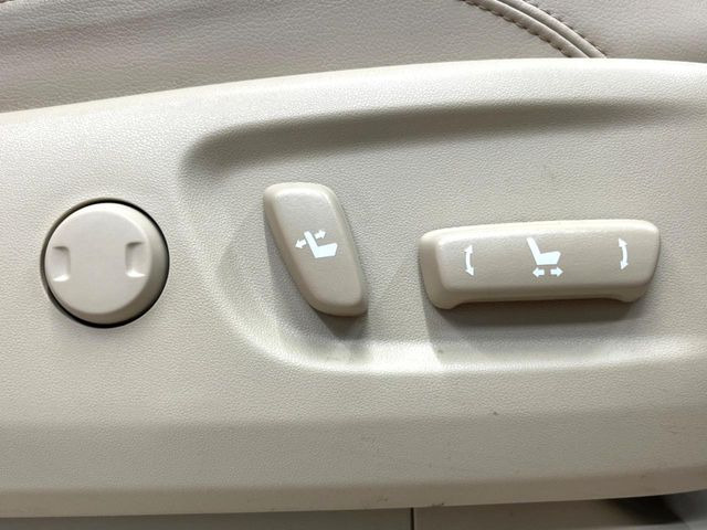 �y�p���[�V�[�g�z�X�C�b�`��ŊȒP�ɃV�[�g�̔��������\!�d��������͂�����܂���!���K�ȃV�[�g�|�W�V�����ɃZ�b�g���āA���K�ȃh���C�u�����y���݂��������B