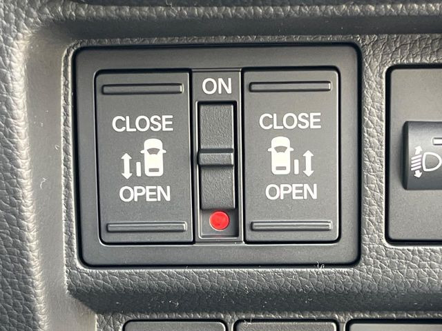 �y�����p���[�X���C�h�h�A�z�X�}�[�g�L�[��^�]�Ȃ̃X�C�b�`�Ō�ȗ����X���C�h�h�A�̊J���\���d��������͂����ăh�A���J����K�v�������A�����Ȃ��q�l�ł��ȒP�ɊJ���߂ł����K�ł���